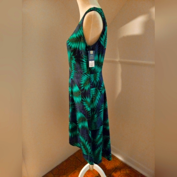 FAMILY COLLECTION dresses - Picture 7 of 7